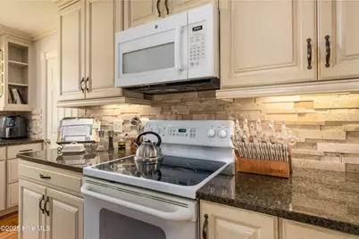 810 Madam Moores Lane, New Bern, NC 28562 - Photo 11