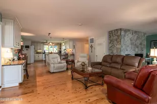 810 Madam Moores Ln, New Bern, NC 28562 - Photo 15