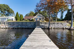 810 Madam Moores Ln, New Bern, NC 28562 - Photo 5