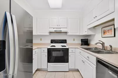 240 W Second Street #5c, Ocean Isle Beach, NC 28469 - Photo 27