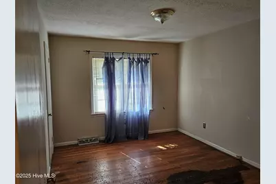 124 Kimberly Drive, Clinton, NC 28328 - Photo 9