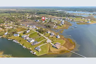 306 Joan Court, Beaufort, NC 28516 - Photo 3