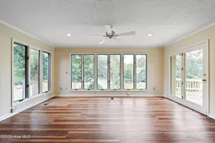 303 Live Oak St, Emerald Isle, NC 28594 - Photo 15