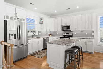 1318 N New River Drive, Surf City, NC 28445 - Photo 5