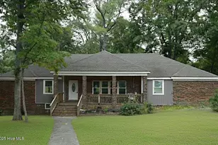 1103 Vance Dr, Tarboro, NC 27886 - Photo 1