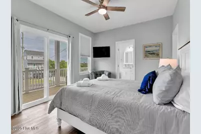 822 S Topsail Drive #A, Surf City, NC 28445 - Photo 5