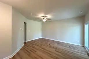 107 Crab Claw Spit Ln, Jacksonville, NC 28546 - Photo 11