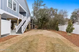 204 NE 33rd St, Oak Island, NC 28465 - Photo 45