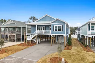 204 NE 33rd St, Oak Island, NC 28465 - Photo 3