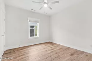 204 NE 33rd St, Oak Island, NC 28465 - Photo 23