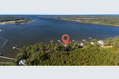 221 Creek Road, Beaufort, NC 28516 - Photo 5