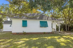 3413 Taylor St, Morehead City, NC 28557 - Photo 3