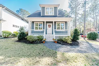 705 N Leak Street, Southern Pines, NC 28387 - Photo 1
