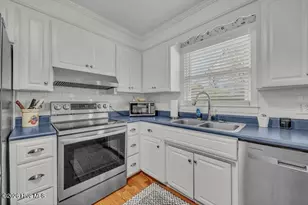 214 Longstreet Dr, Wilmington, NC 28412 - Photo 9