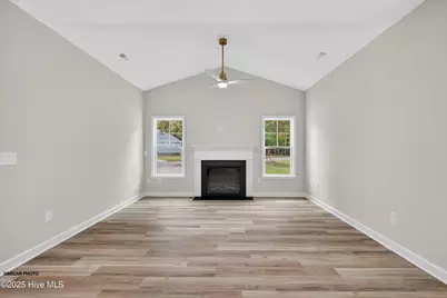 910 Montague Court, Jacksonville, NC 28546 - Photo 13