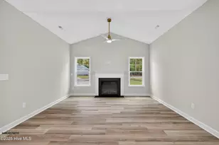 910 Montague Ct, Jacksonville, NC 28546 - Photo 13