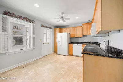 12 Village Green Circle #12, Southern Pines, NC 28387 - Photo 3