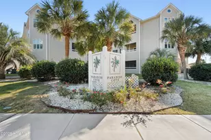 619 Spencer-Farlow Dr, Carolina Beach, NC 28428 - Photo 1
