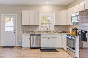 286 Elm St, Southport, NC 28461 - Photo 13