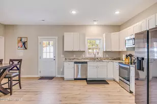 286 Elm St, Southport, NC 28461 - Photo 11