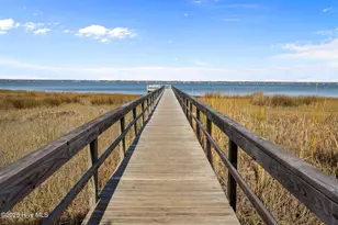 650 Salter Path Rd, Pine Knoll Shores, NC 28512 - Photo 29