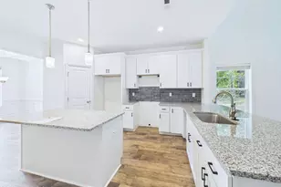 221 Telluride Ct, Aberdeen, NC 28315 - Photo 9