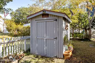 1112 Shepard St, Morehead City, NC 28557 - Photo 37