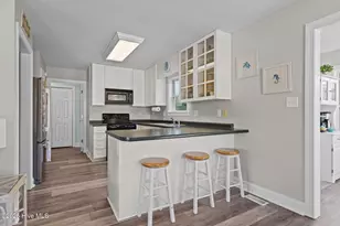 313 Loblolly St, Emerald Isle, NC 28594 - Photo 13