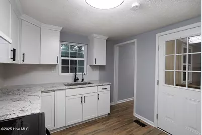 4050 Doc Bennett Road, Fayetteville, NC 28306 - Photo 17