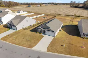 4449 Marthas Vlg Ln, Ayden, NC 28513 - Photo 41
