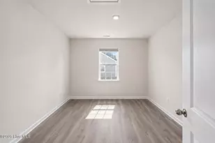 4449 Marthas Vlg Ln, Ayden, NC 28513 - Photo 17