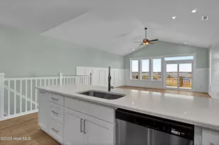 705 S Topsail Dr, Surf City, NC 28445 - Photo 23