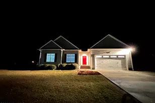 216 Beaverdam Dr, Clinton, NC 28328 - Photo 3