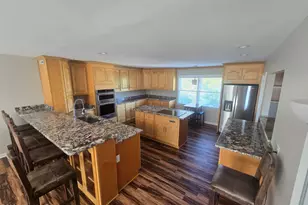 5901 McLean St, Emerald Isle, NC 28594 - Photo 5