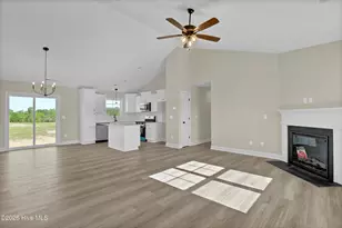 201 Megans Fld Pl, Richlands, NC 28574 - Photo 7