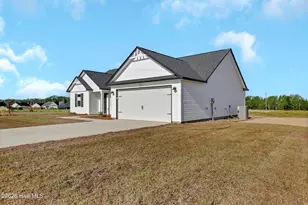 201 Megans Fld Pl, Richlands, NC 28574 - Photo 3