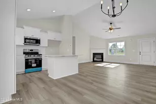 201 Megans Fld Pl, Richlands, NC 28574 - Photo 15