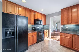 223 Riverbend Rd, Jacksonville, NC 28540 - Photo 9