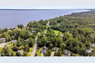 202 Neuse Harbour Boulevard, New Bern, NC 28560 - Photo 7