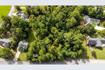 202 Neuse Harbour Boulevard, New Bern, NC 28560 - Photo 5