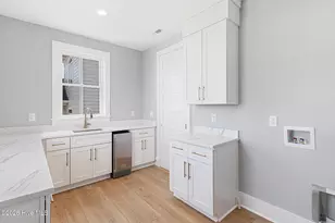 121 Sound Dr, Atlantic Beach, NC 28512 - Photo 9