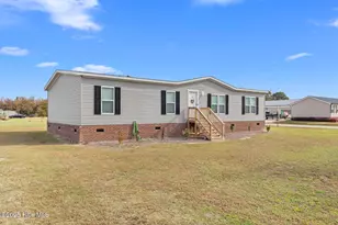 292 Sand Ridge Rd, Beulaville, NC 28518 - Photo 3