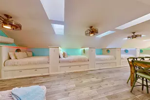 7 E Asheville St, Wrightsville Beach, NC 28480 - Photo 75
