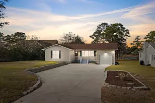 821 S Shore Dr, Southport, NC 28461 - Photo 3