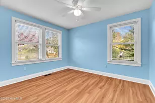 213 Mansfield Pkwy, Morehead City, NC 28557 - Photo 17