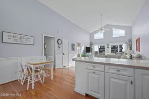2106 Ocean Dr, Emerald Isle, NC 28594 - Photo 9