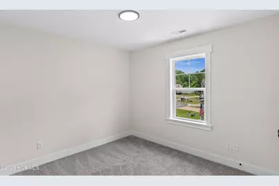 318 Hawks Bluff Drive, New Bern, NC 28560 - Photo 19
