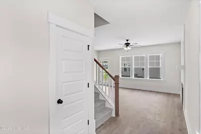 318 Hawks Bluff Drive, New Bern, NC 28560 - Photo 3