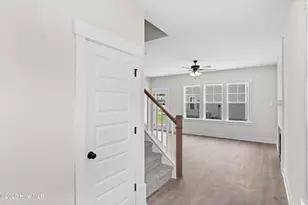 318 Hawks Bluff Dr, New Bern, NC 28560 - Photo 3