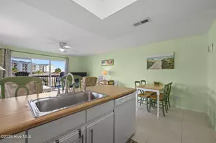 918 N New River Dr, Surf City, NC 28445 - Photo 13